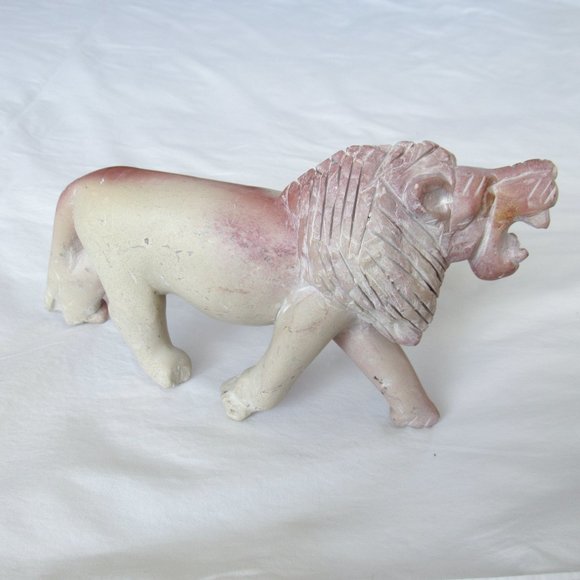 Vintage Carved Lion Sculpture Soapstone Home Accent Collectable Art Stone Statue - Picture 4 of 10